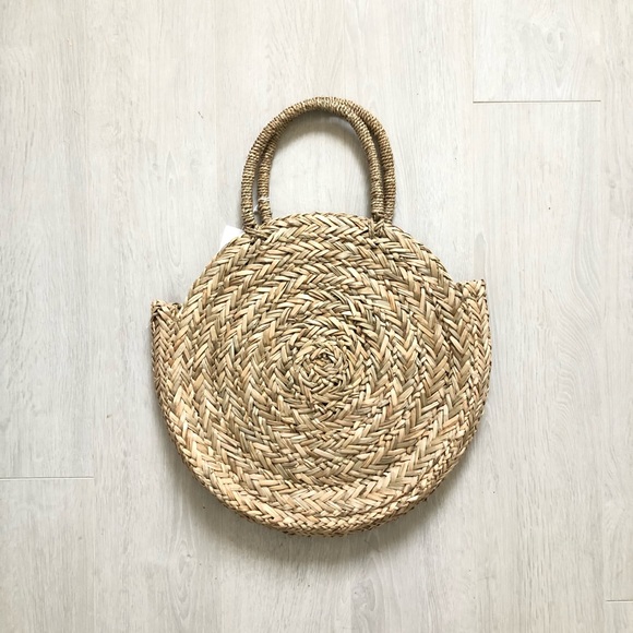 NWT Reformation Circle Straw Tote - Picture 4 of 4